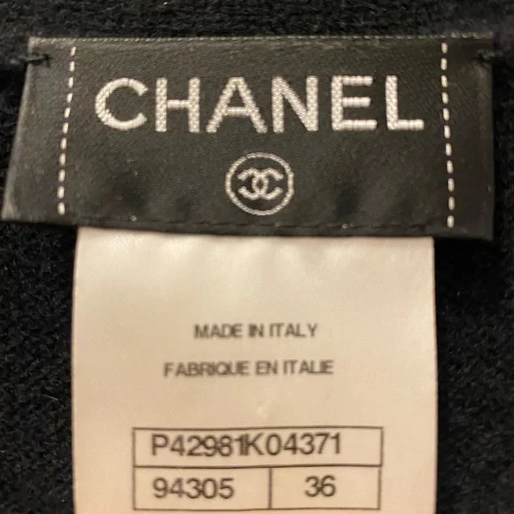 CHANEL Cashmere Sweater